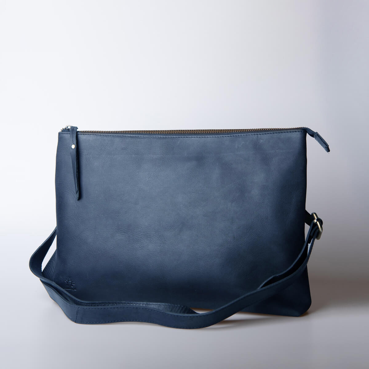 本物 プラダ ショルダーバッグ メンズ レディース グレー 斜め掛け A4 革 PRADA グレー レザーバッグ