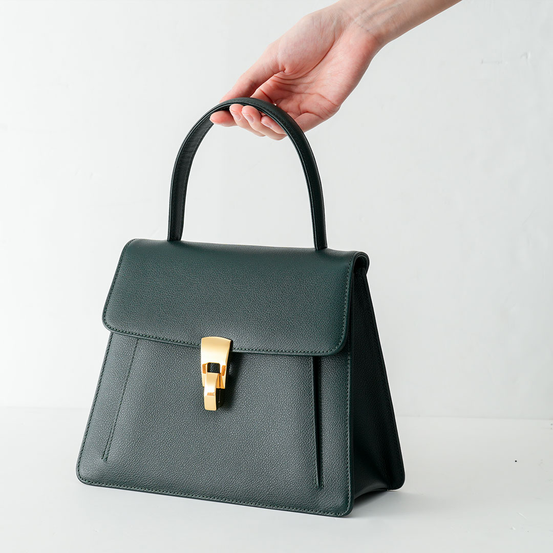 傳濱野 【傳濱野】マットな上質レザーで仕立てるデイリークラシカルな