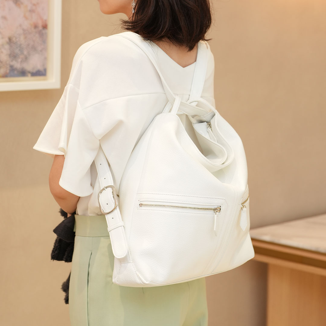 値下げ品 未使用 傳濱野 リュックショルダー レベッカ 市価58300 バッグ 楽天市場】【傳濱野】すっと持ち手を引っ張るだけ。早着替え