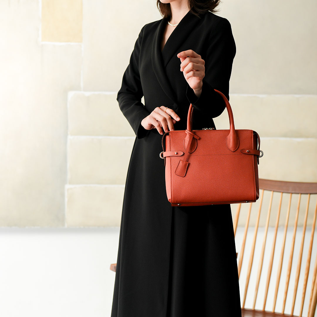 【傳濱野】軽やかに、日常が美しく整う。PCを持たない日の通勤バッグ Iliya（イリヤ） | 傳濱野 | 05