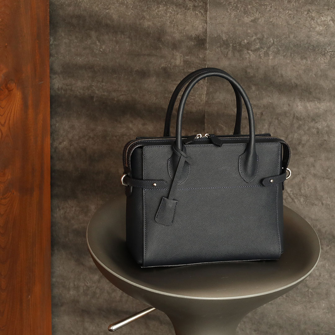 【傳濱野】軽やかに、日常が美しく整う。PCを持たない日の通勤バッグ Iliya（イリヤ） | 傳濱野 | 06