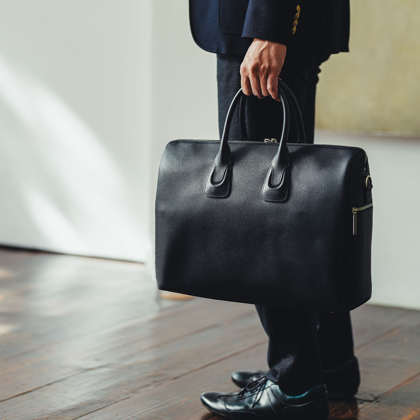【傳濱野】≪メンズ≫出張に最適なキャリーオールボストンCavaliere Dario（カヴァリエーレ・ダリオ） | 傳濱野 | 01