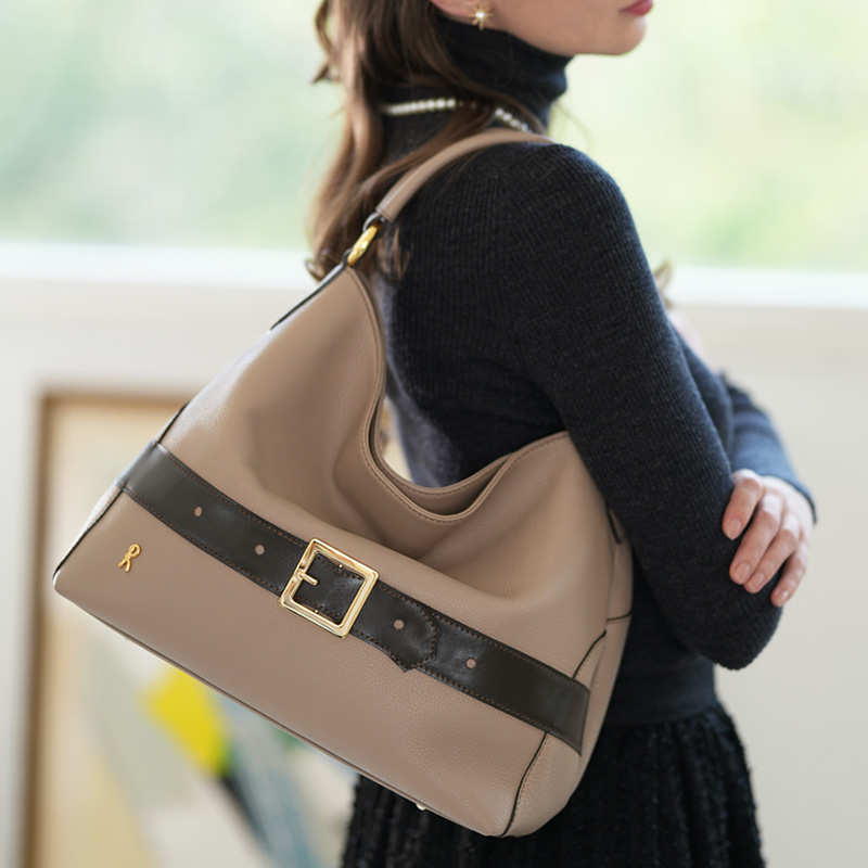 【極美品】ロベルタピエリ LT トート A4 赤　レッド　ルビーノ ロベルタピエリ ROBERTA PIERI ロベルタピエリ ROBERTA PIERI TATAMI