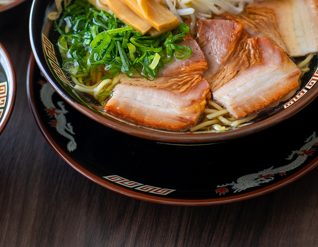 天目金彩竜 ラーメン受け皿 21.4cm 美濃焼 ブラック 黒 かわいい