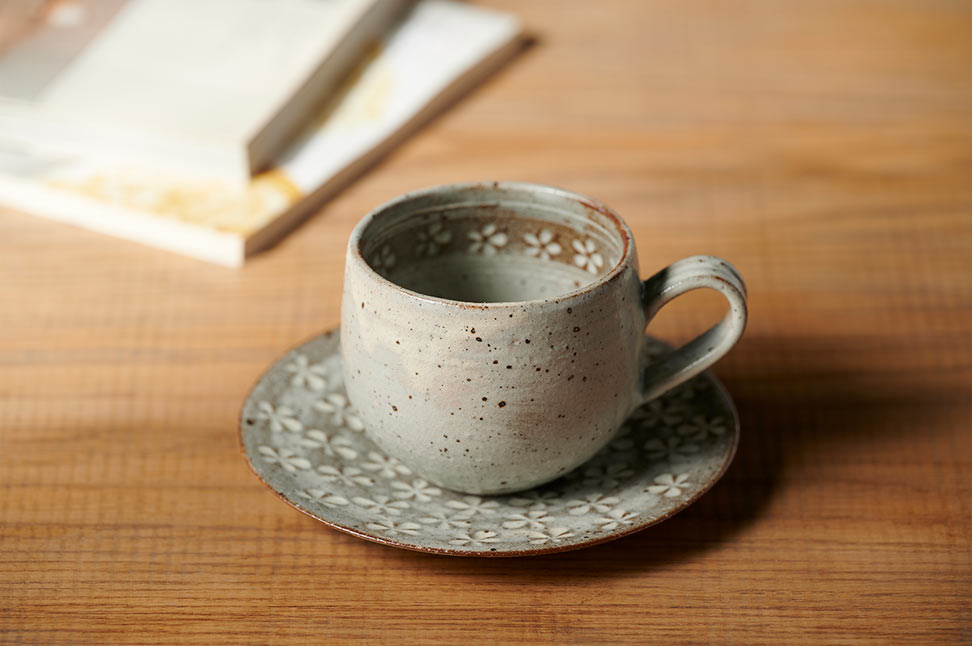食器セット 花柄 ストライプ 陶器 kr-akariha3-6.jpg
