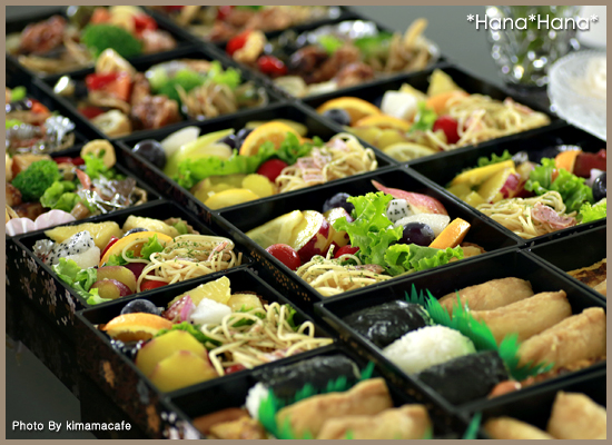 おかもち付き 金箔使用 高級重箱 年代物 5段 富山漆器 木製 お正月