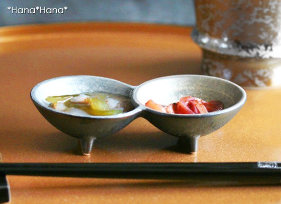 晶雲母銀彩 金銀 足付き珍味鉢 (2連) 有田焼 // 和食器 豆皿 仕切皿 塩