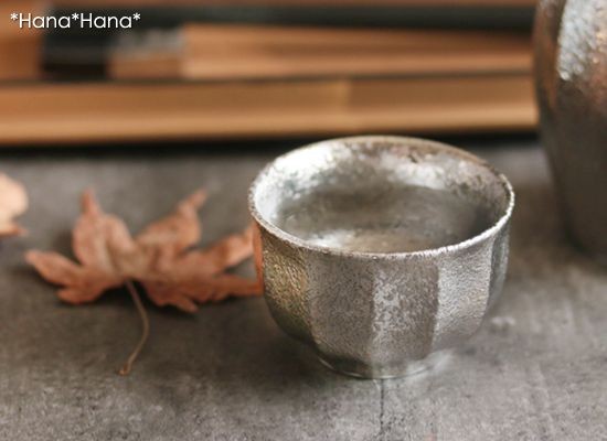 銀彩面取 ぐい呑 40ml シルバー 有田焼 // 和食器 食器 酒器 ぐい呑み