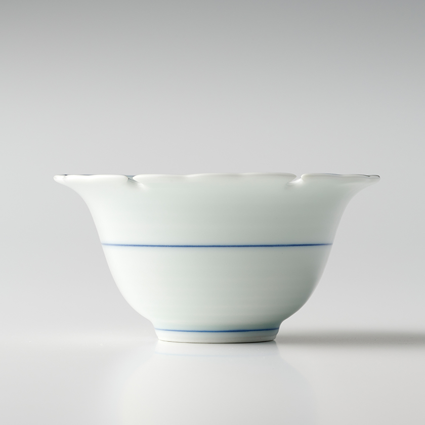 割草花うさぎ 雪輪型 小付 9.6cm 高山窯 有田焼 // 和食器 食器 磁器