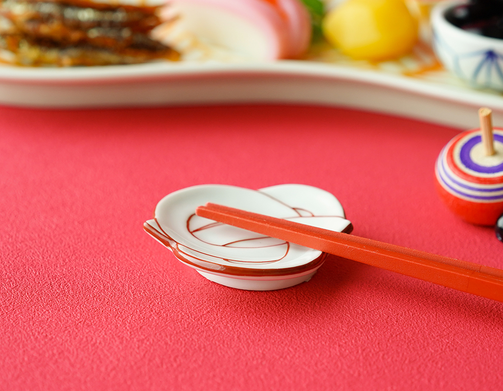 太白赤線結び 箸置 田清窯 有田焼 // 和食器 食器 磁器 箸置き