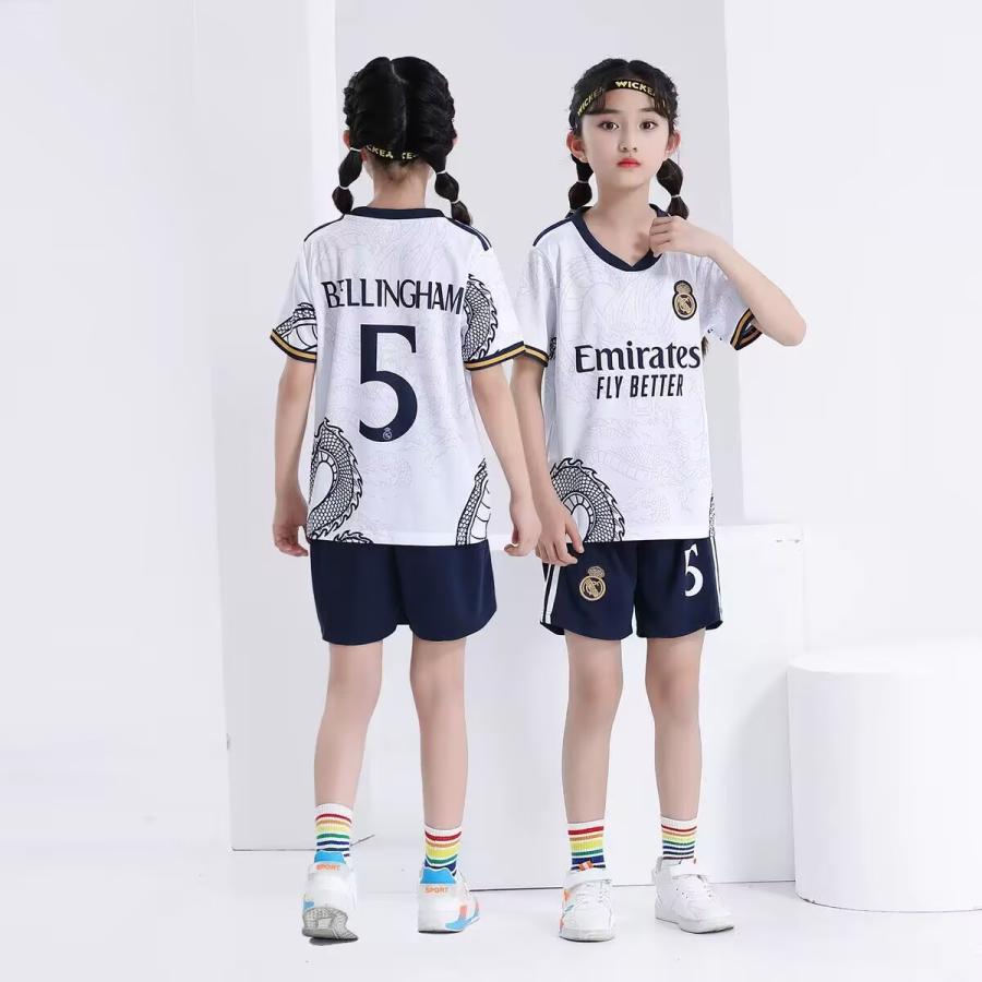 2526スタイル更新 キッズ 子供用 サッカー ウェア 上下着 セットアップ ユニフォーム スポーツウェア サッカーウェア ジュニア トレーニング |  | 11