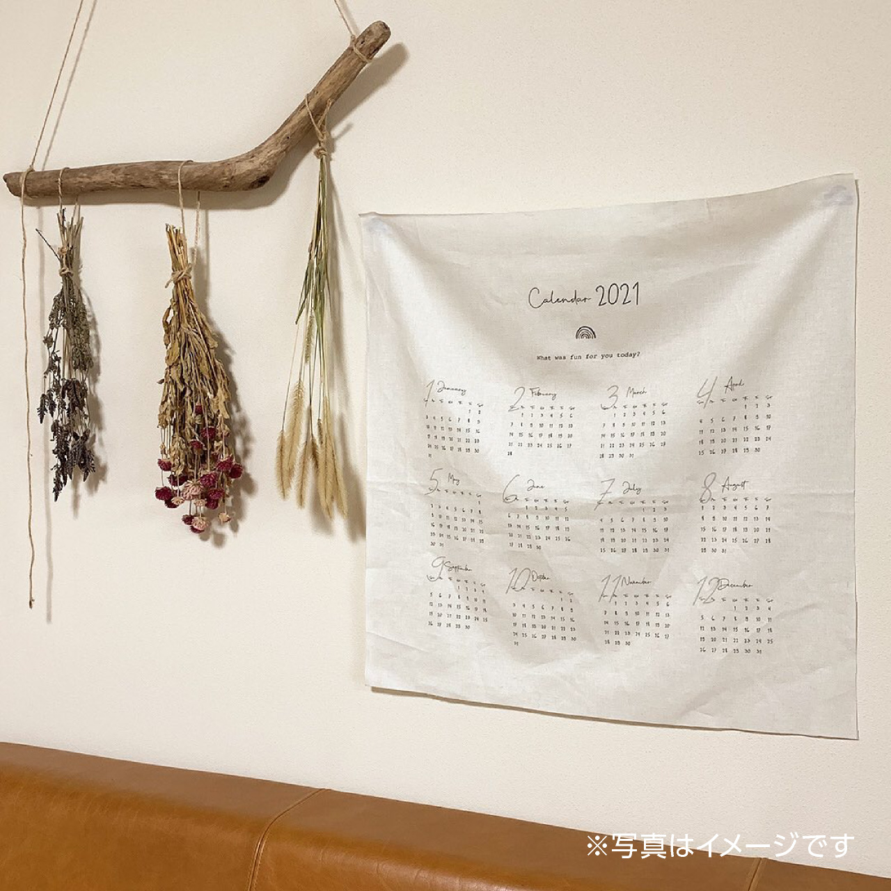 ファブリック カレンダー 2026年 壁掛け 布 生地 ポスター