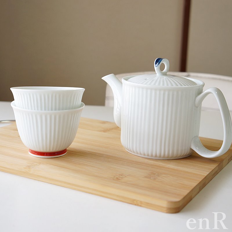 波佐見焼 ポット ティーポット 筋彫 白 OPB おしゃれ かわいい 高級