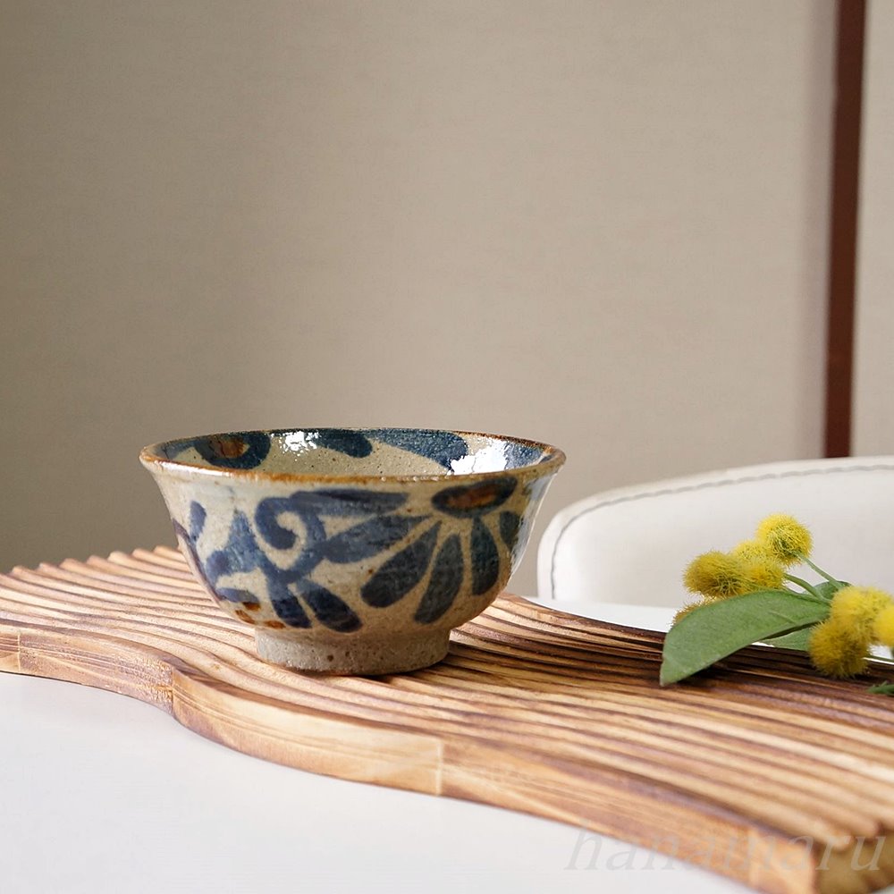 やちむん 茶碗 4寸 マカイ 呉須唐草 沖縄 陶器 皿 器 食器 お