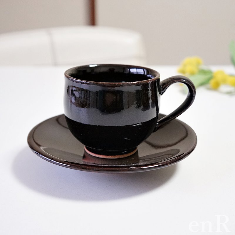 カップ、ソーサー（色：レッド系）｜コーヒー、ティーカップ｜食器