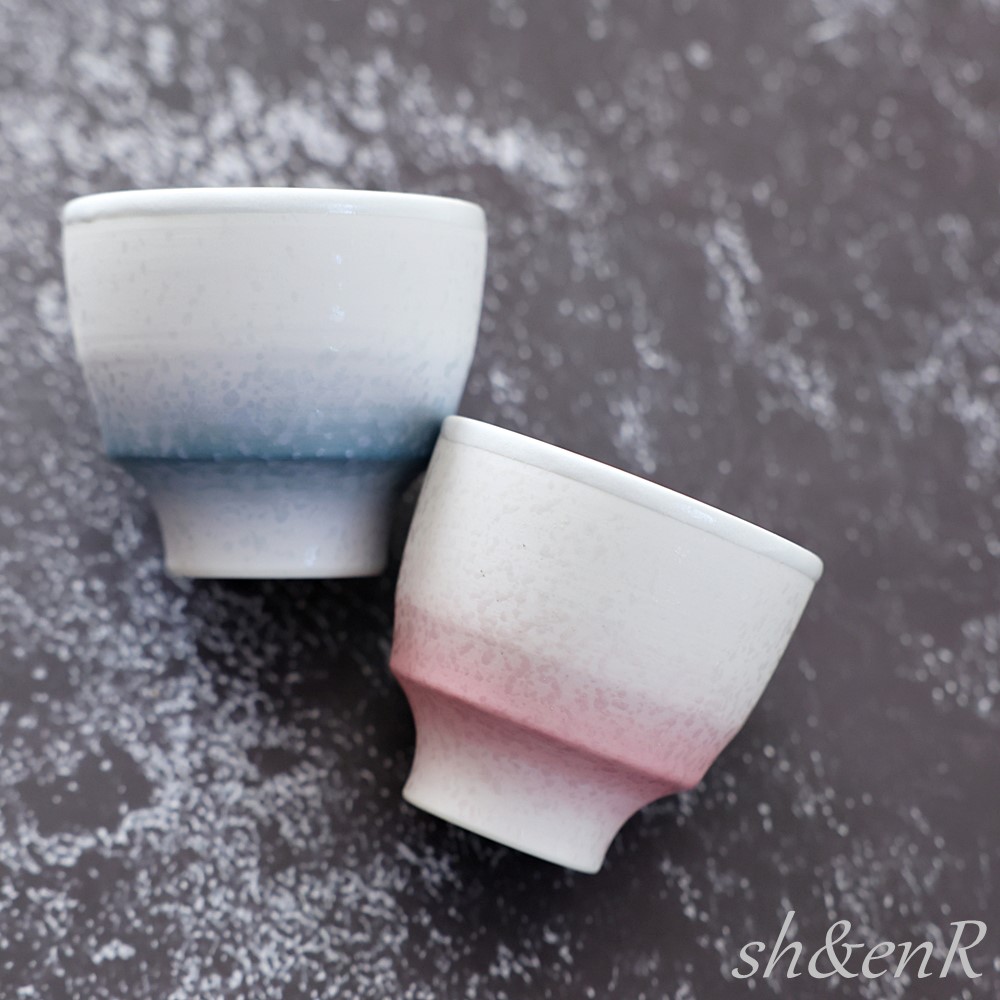 夫婦ゆのみ ギフト 有田焼 ペア セット 東原窯 淡輝 大小 ブルーピンク