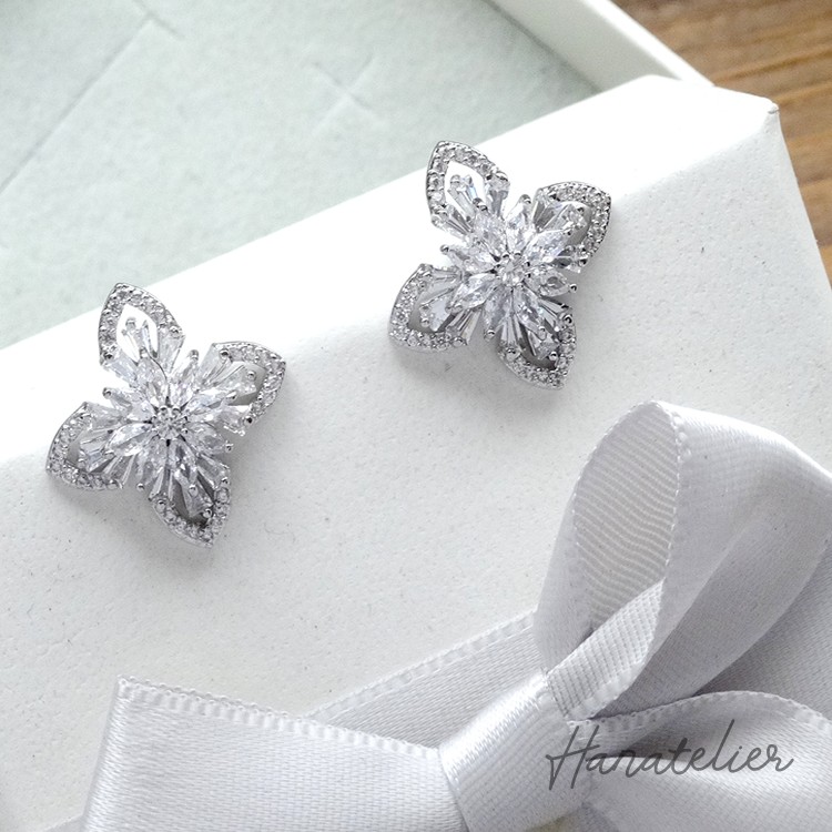 ピアス シルバー製 天然石 ターコイズ 立体フラワー 花 モチーフ A3 ピアス シルバー製 天然石 ターコイズ 立体フラワー 花 モチーフ A3