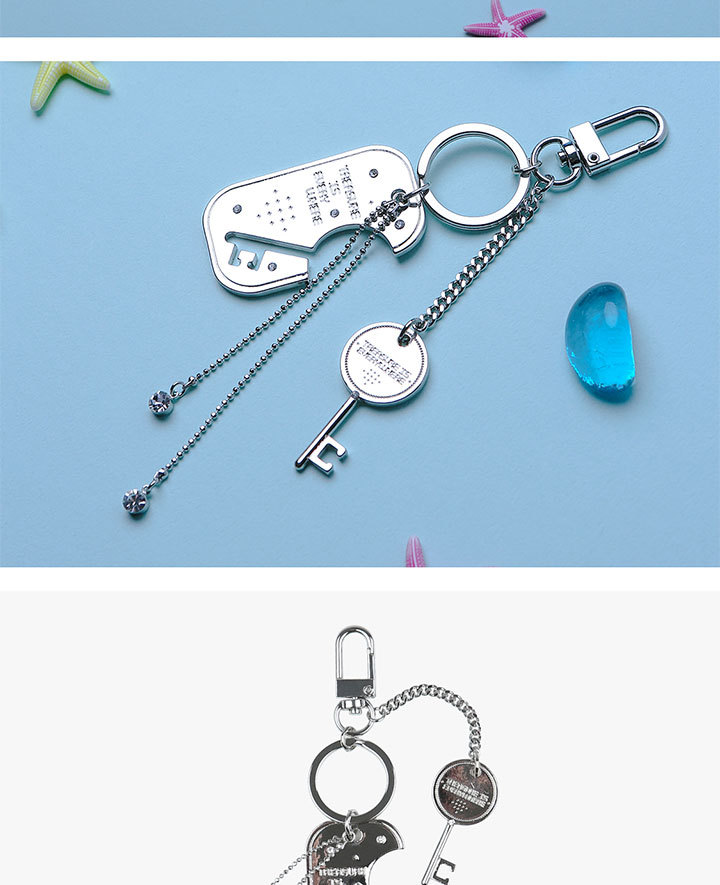 YG公式] TREASURE OFFICIAL KEYRING トレージャ 公式 キーリング : 韓