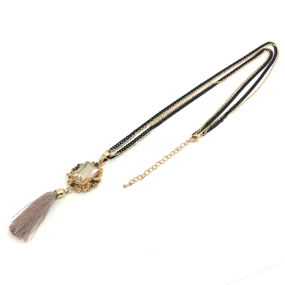 フリンジロングネックレス