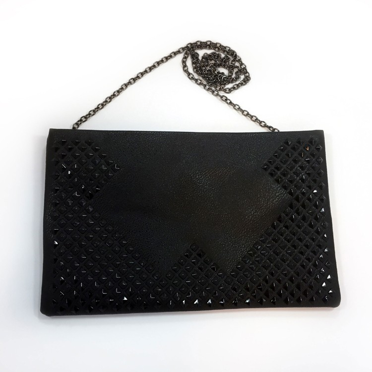 スタッズクラッチバッグブラック