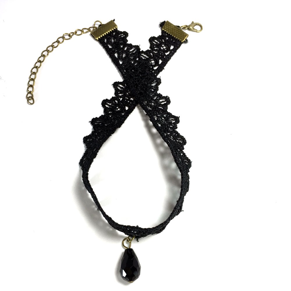 レースストーンチョーカー