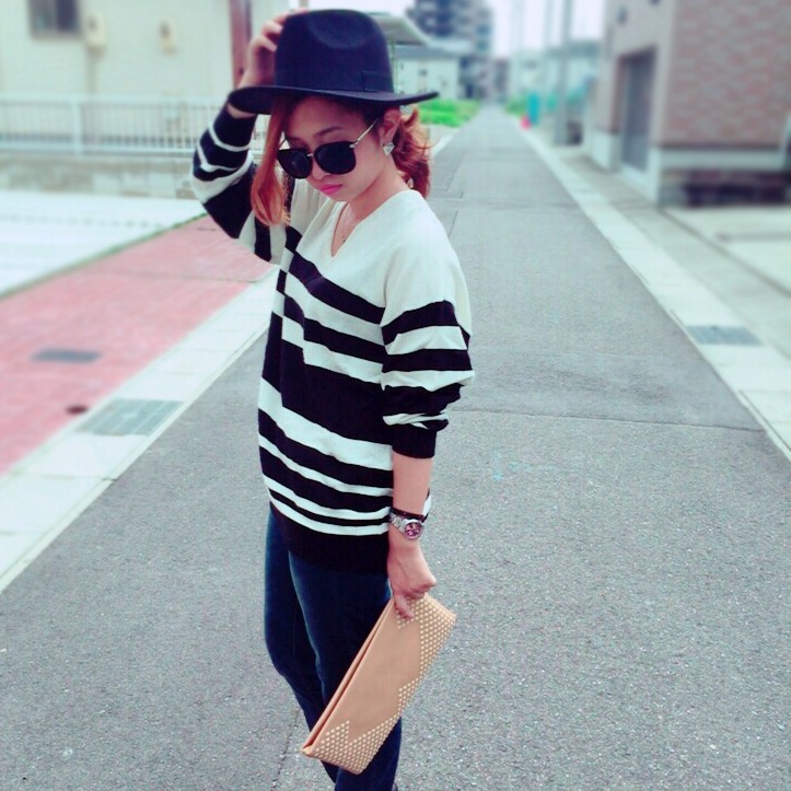 スタッズクラッチバッグキャメル