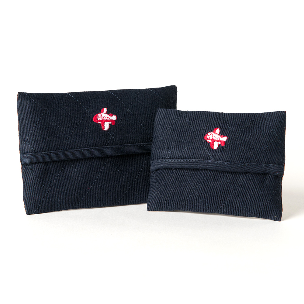 手刺繍ティッシュケース