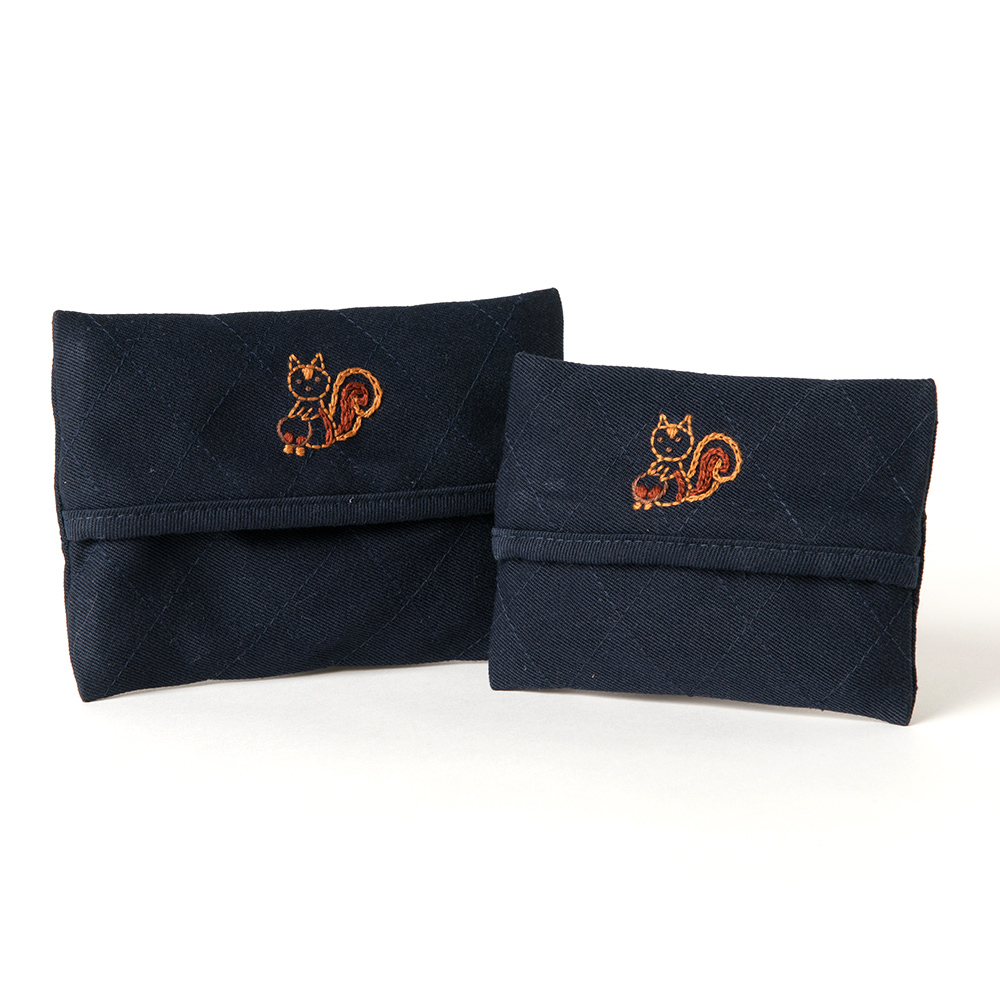 手刺繍ティッシュケース