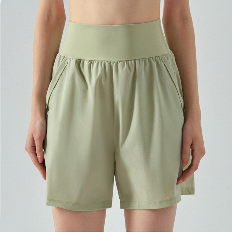 スポーティーショーツ(L)(ライトグリーン)　フィットネス　ヨガパンツ Lee.che（リーチェ） スポーツウエア レディース ショートパンツ