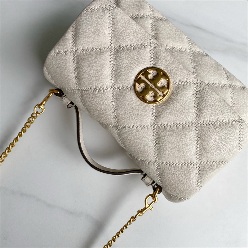 極美品✨トリーバーチ　ショルダーバッグ　Tモノグラム　アイボリー　レザー　巾着 極美品✨トリーバーチ ショルダーバッグ Tモノグラム アイボリー