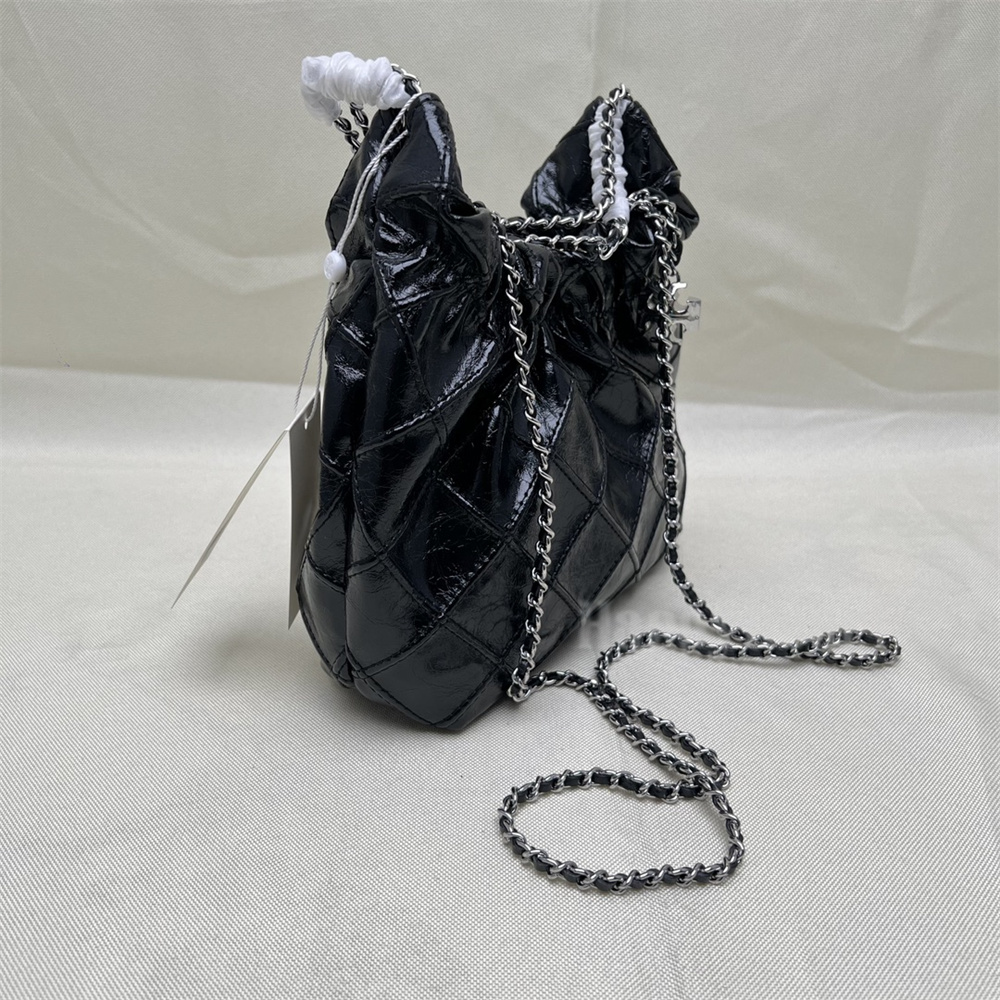 【Tory Burch】 フレミング ドローストリング ミニ バッグ Black フレミング シアリング ミニドローストリングバッグ: レディース