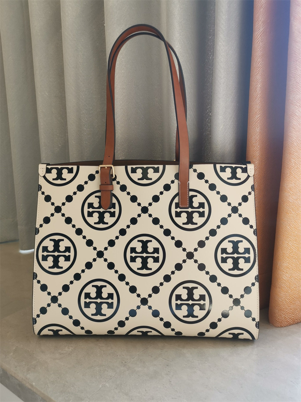 TORY BURCH トリーバーチ バッグ Tモノグラム コントラスト エンボス ミニ スクエアトート ハンドバッグ プレゼント 贈り物 :  hxqxy085 : happyheart - 通販 - Yahoo!ショッピング