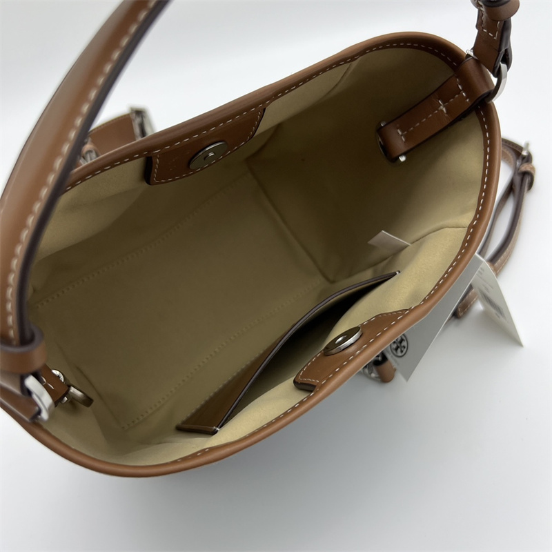(美品)大人気、トリーバーチ、ハンドバッグ、大容量、A-4可、人気色、ビックロゴ TORY BURCH トリーバーチ Tory Burch Mcgraw マックグロー