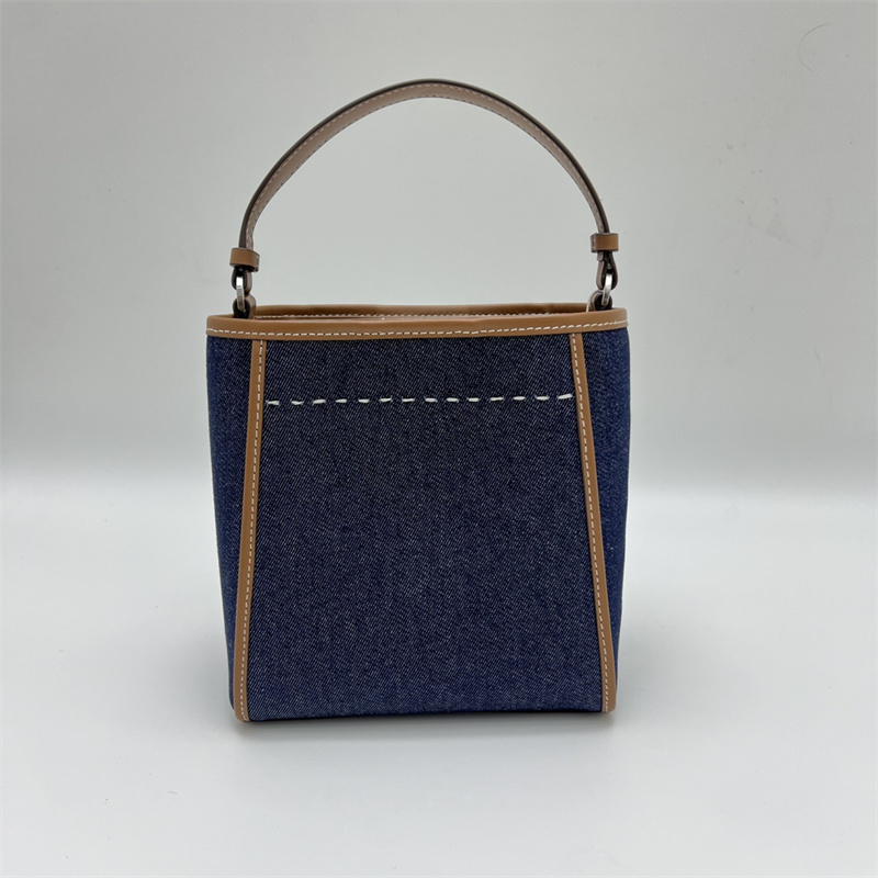 トリーバーチ　ハンドバッグ　Tモノグラム　2way 　キャンバス　レザー TORY BURCH トリーバーチ キャンバス レザー 2WAYバッグ ハンド