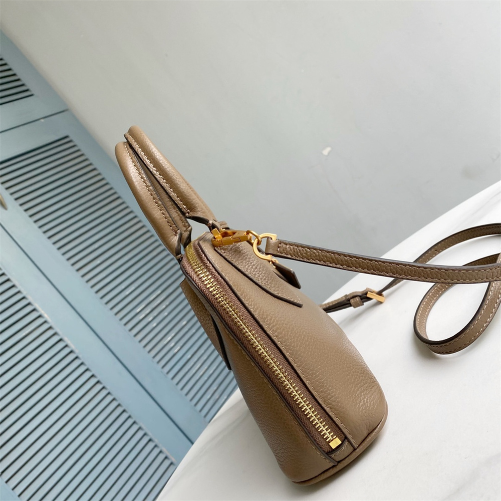 「専用」トリーバーチ ミニ ショルダーバック グレー トリーバーチ TORY BURCH バッグ （グレー） -waja bazar - 海外