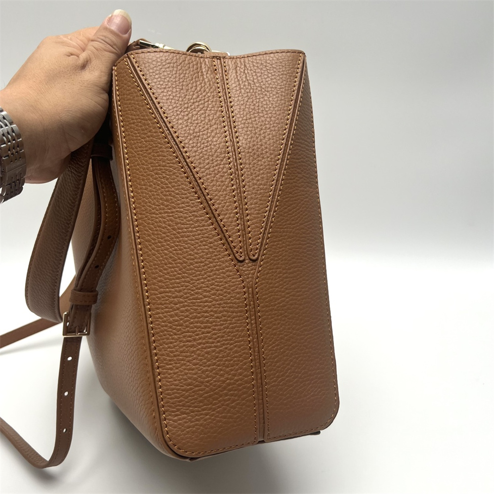 TORY BURCH（トリーバーチ） バッグ MCGRAW BUCKET BAG マックグロー