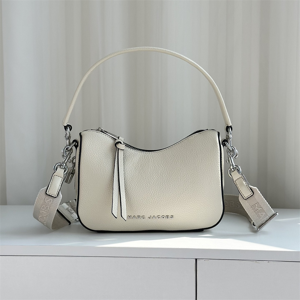 MARC JACOBS Marc Jacobs マークジェイコブス ショルダー付