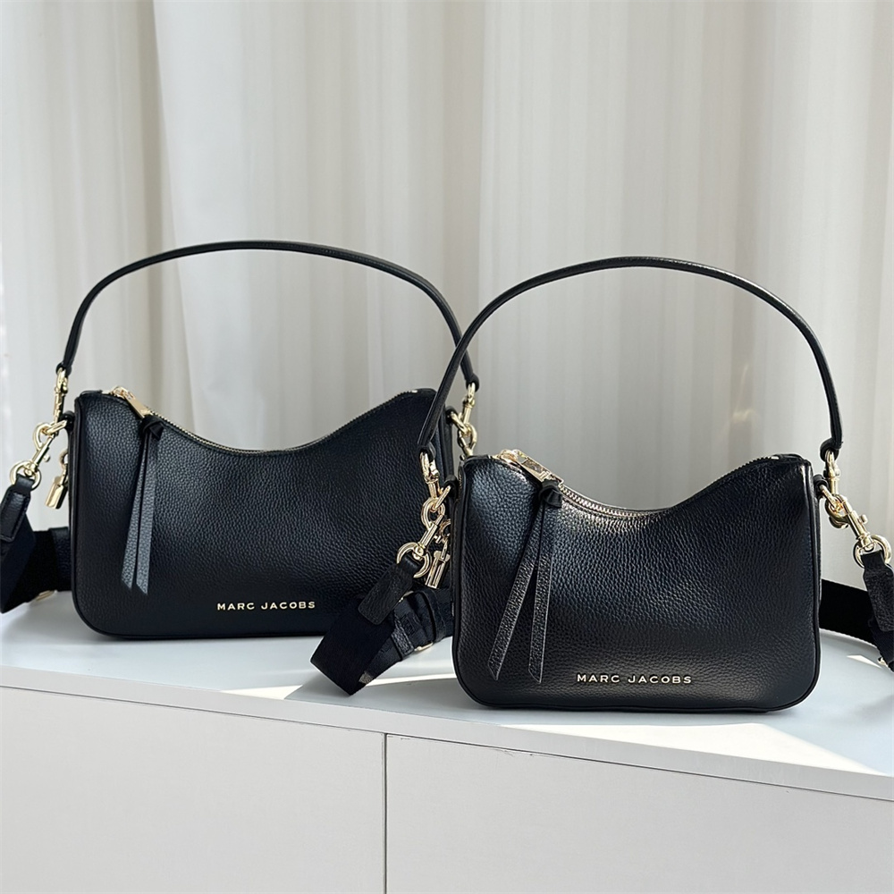 MARC JACOBS ショルダーバッグ 黒/白 - メルカリ