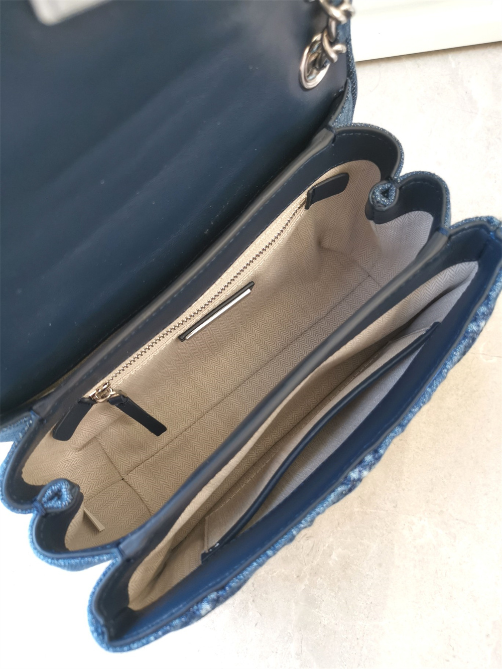 トリーバーチ　フレミングベルトウエストバッグ 斜めがけバッグ 楽天市場】TORY BURCH トリーバーチ ボディバッグ FLEMING