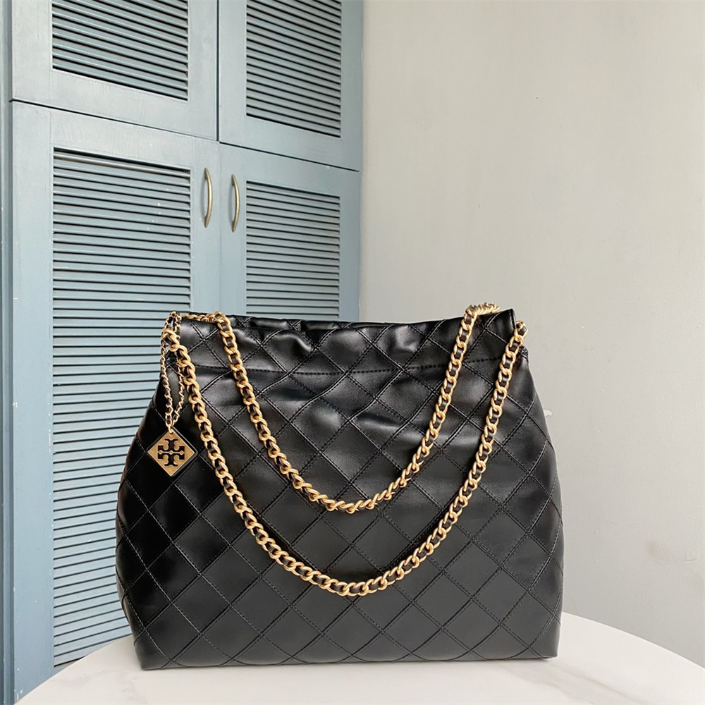 TORY BURCH フレミングソフトドローストリングトートバッグ フレミング ドローストリングバッグ: レディース ホーボーバッグ