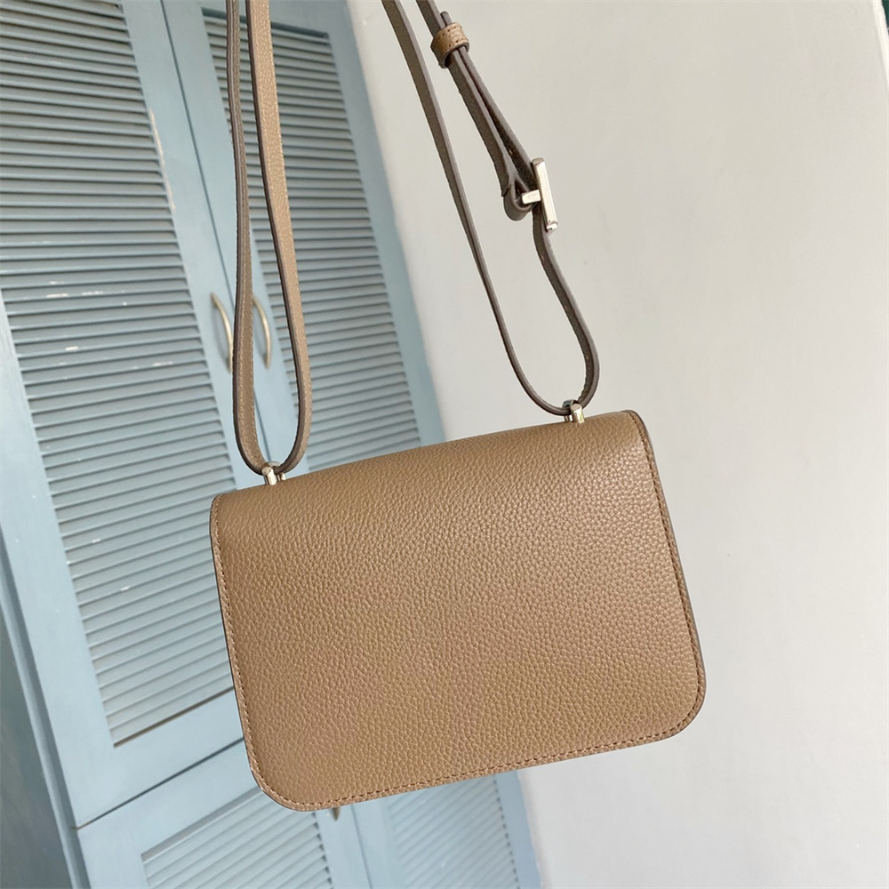 TORY BURCH（トリーバーチ） Eleanor エレノア ペブルド スモール