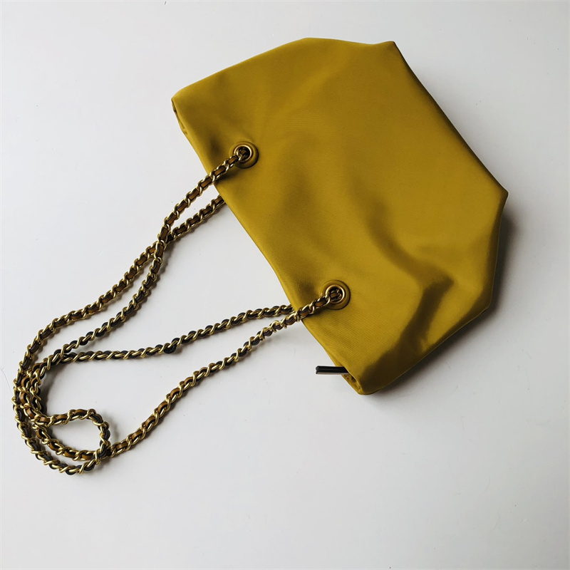 トリーバーチ TORY BURCH エラ チェーン スモールクロスボディ レディース トートバッグ ショルダーバッグ 母の日 クリスマスギフト プレゼント