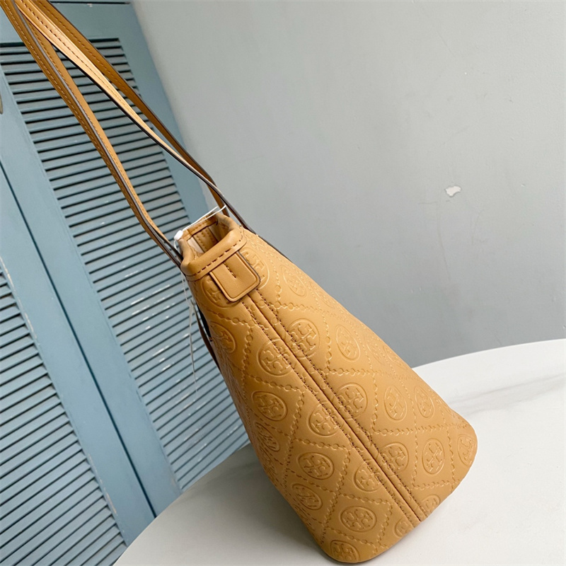 Tory Burch レザー　ハンドバッグ TORY BURCH（トリーバーチ） バッグ レザー ウィラ キルティング ミニ