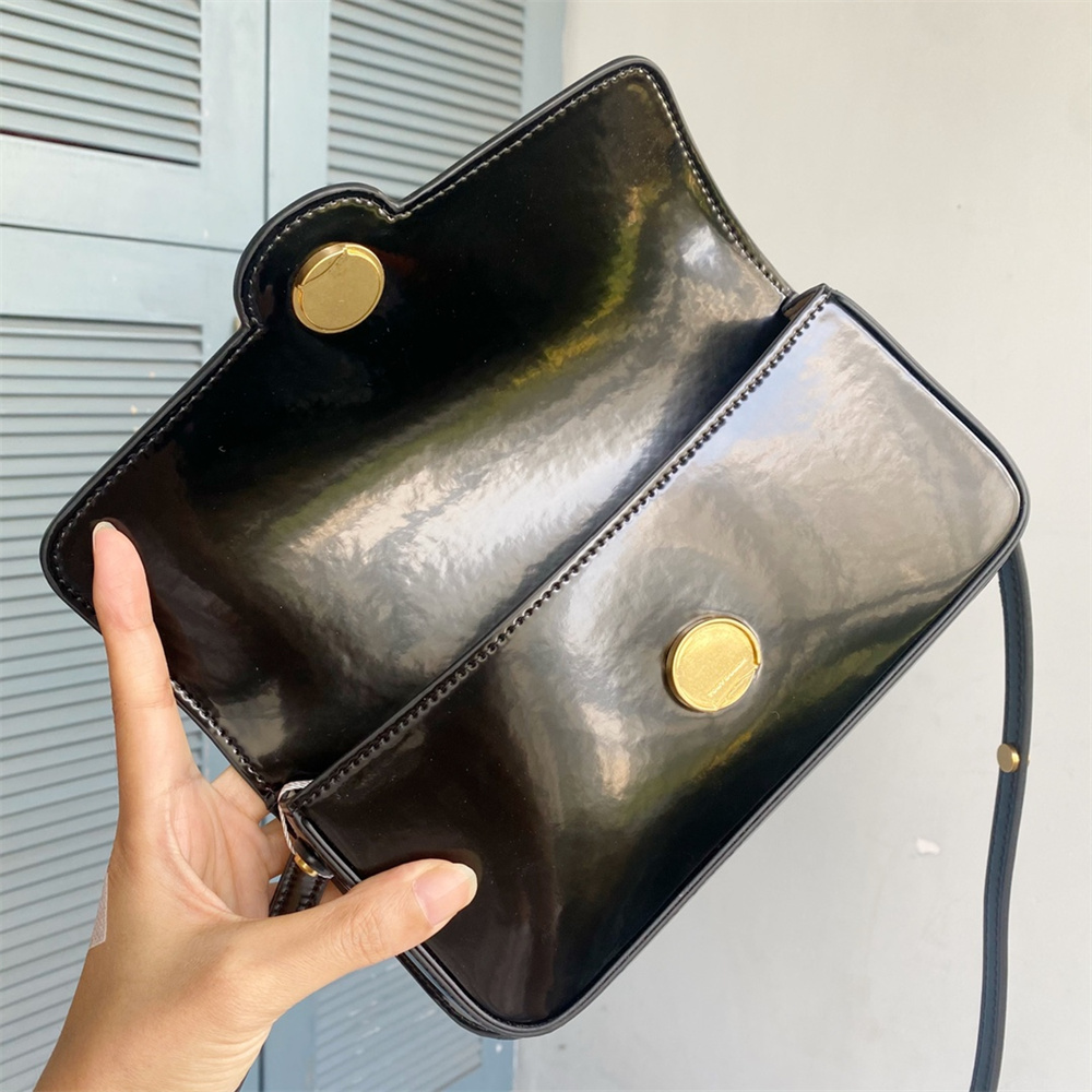 【TORY BURCH】ロビンソン スパッツォラート レクタンギュラー ロビンソン スパッツォラート レクタンギュラー ショルダー