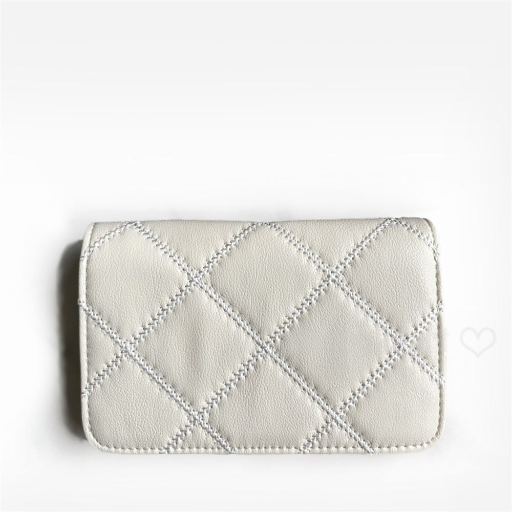 TORY BURCH トリーバーチ　レザー二つ折り財布　ホワイト TORY BURCH WILLA MEDIUM WALLET トリーバーチ 財布 二つ折り