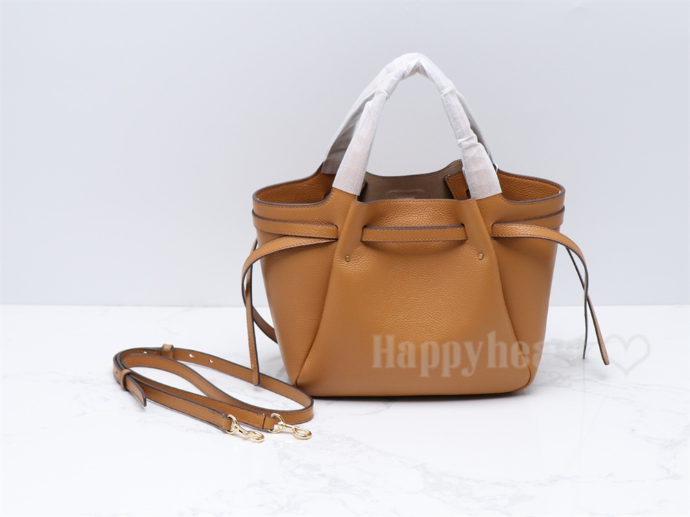 大人気！ ★トリーバーチ★ ロミー スモール トート ROMY SMALL Small Romy Tote: Women's Designer Tote Bags | Tory Burch