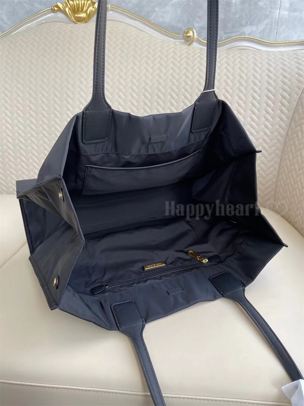 【美品】トリーバーチ エラ トートバッグ レザー×ナイロン 肩掛け 黒 A4可 A4可 美品 トリーバーチ ナイロン トートバッグ パッファ エラ