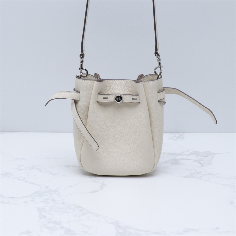 【Tory Burch】Small Romy Crossbody クロスボディバッグ Small Romy Crossbody: Women's Designer Crossbody Bags | Tory