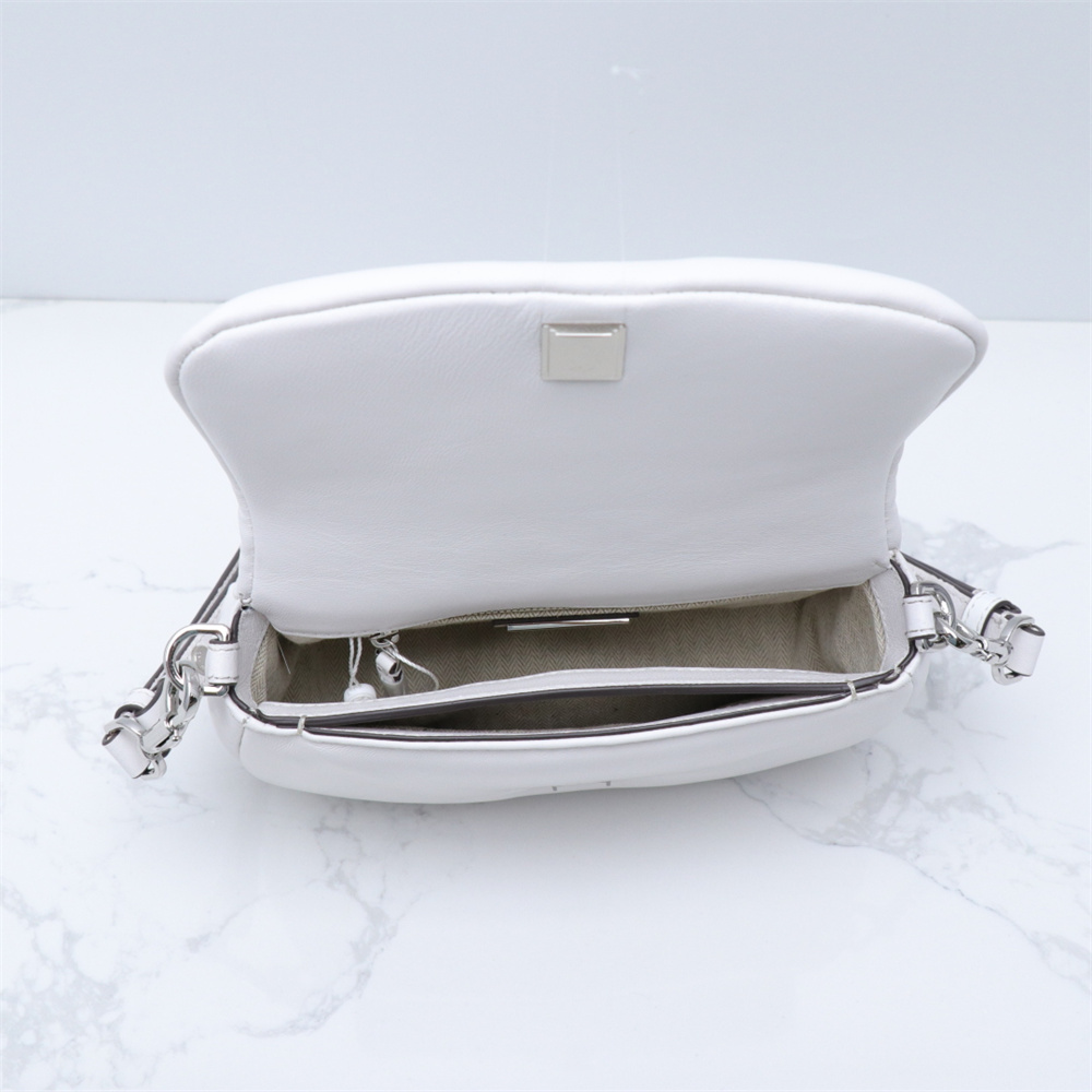トリーバーチ　ブリテンショルダーバッグ TORY BURCH トリーバーチ BRITTEN CONVERTIBLE CROSSBODY ミニ