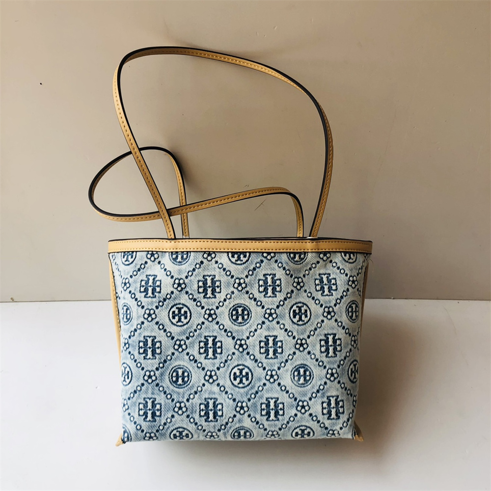 TORY BURCH T MONOGRAM DENIM TOTE Tモノグラム デニム トート
